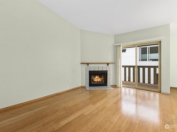 3rd image of 18200 73rd Avenue NE #B302
