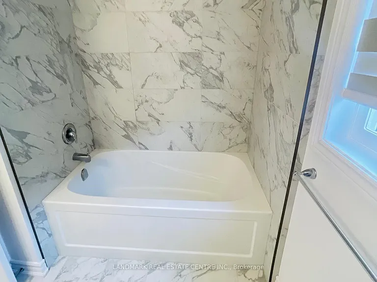 31 Autumn Ave — Photo 10