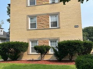 7827 Niles Center Rd APT 2A, Skokie, IL 60077