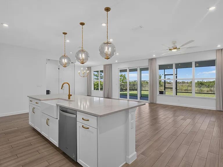 13621 SW Bally Dr — Photo 19