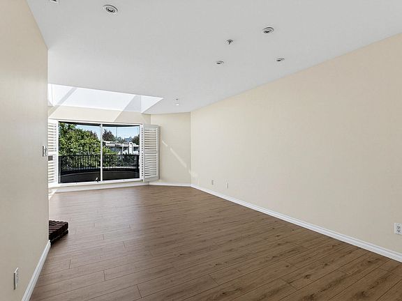 3rd image of 525 Wheelhouse Sq #406