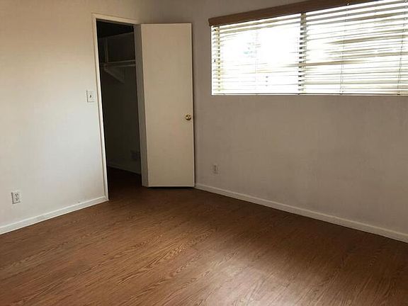 2nd image of 5869 Dauphin St APT 1