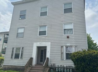 71 Russell St APT 2, Worcester, MA 01609