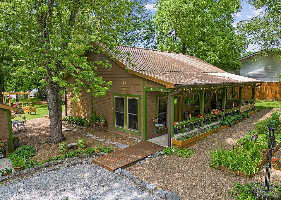200 Line St, Granville, TN 38564 Zillow