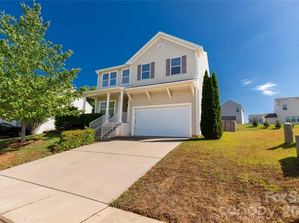 493 Dutch White Dr, Clover, SC 29710
