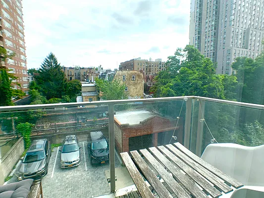 Rented by R New York | media 5