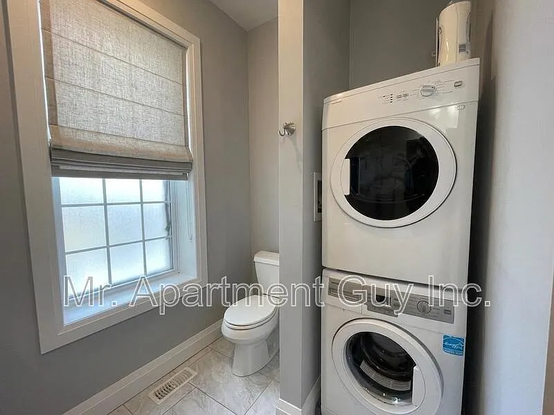 1 bed, 1.0 bath, $1,545 — Photo 4