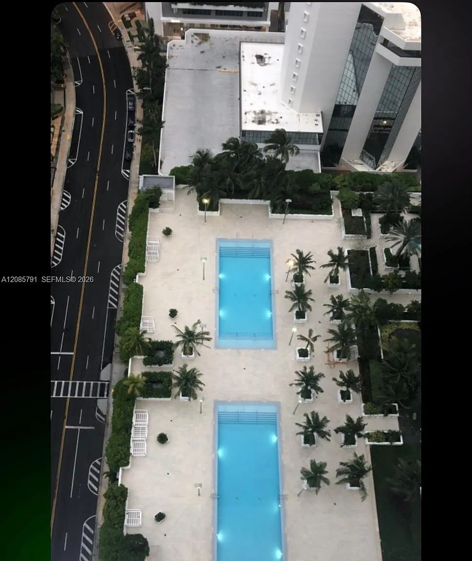 The Plaza 851 Brickell Co — Photo 3