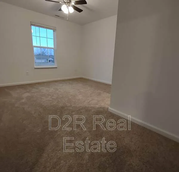 1199 Saticoy Ct — Photo 21
