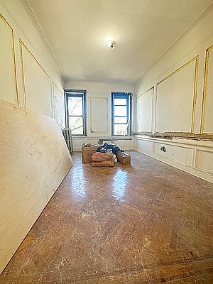 1st image of 307 Martense St #4