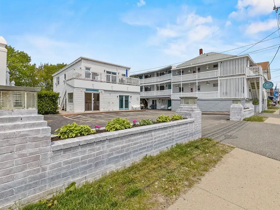 1st image of 46 E Grand Ave #469