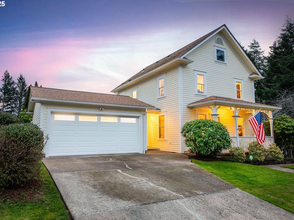 894 S 12th St, Coos Bay, OR 97420