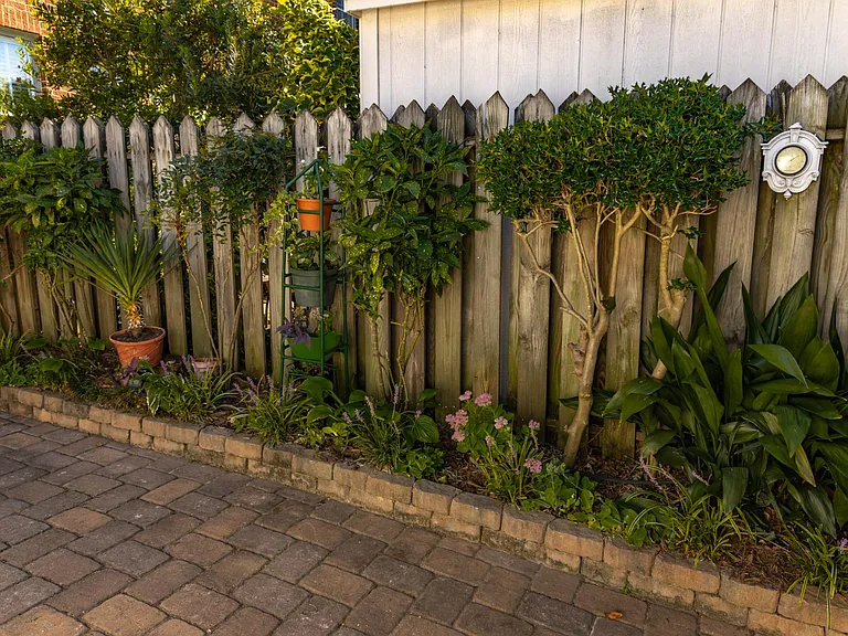817 Botetourt Gdns — Photo 70