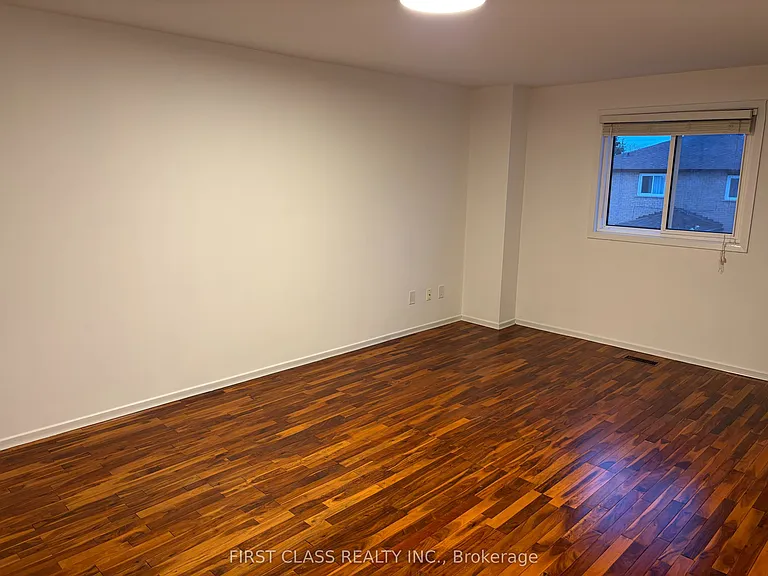 157 Galbraith Cres #MAIN 2ND FLOOR — Photo 6