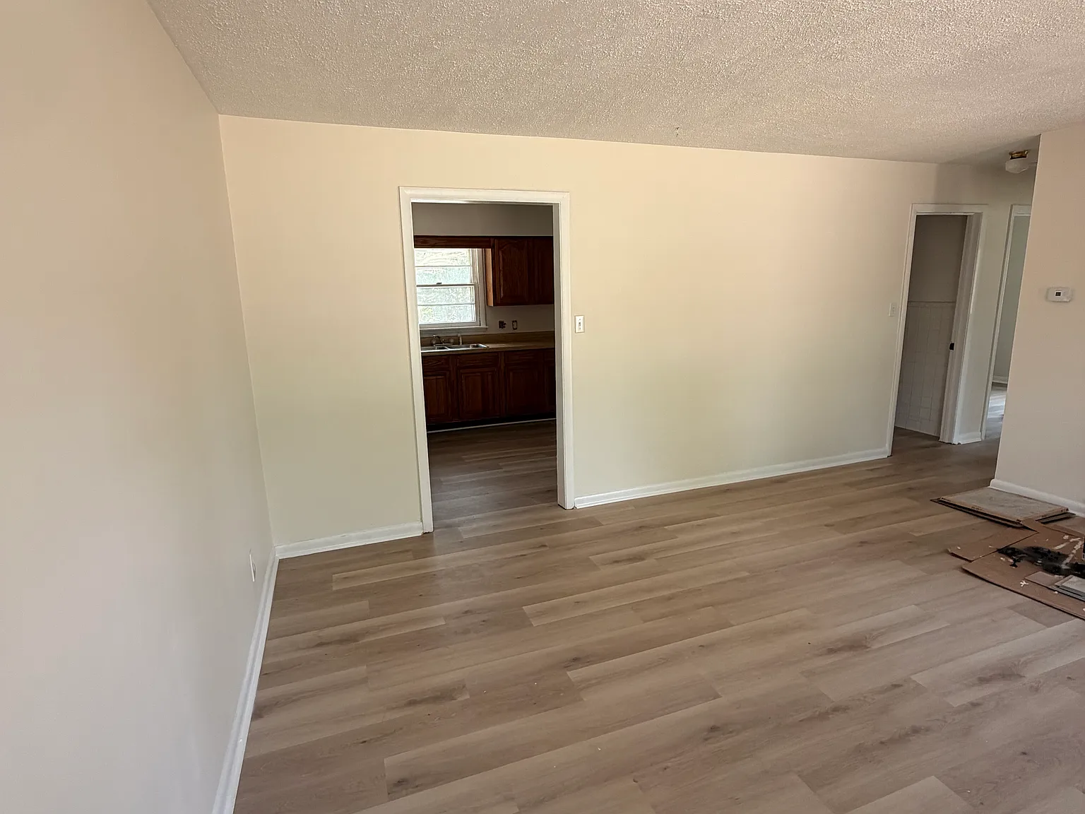 2 bed, 800 sqft, $900 — Photo 2
