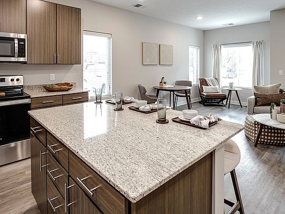 3rd image of 1401 Cedar Cove Rd #436