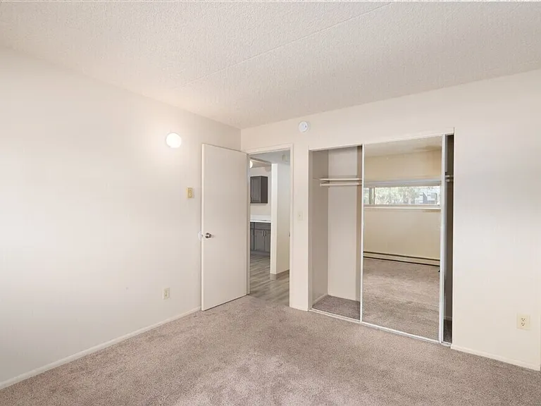 3817 W Whistalks Way — Photo 9