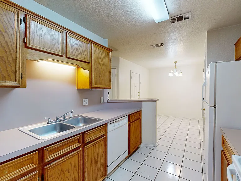 4607 Wade Dr #B — Photo 10