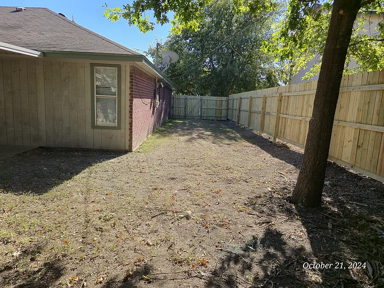405 Alpine St — Photo 17
