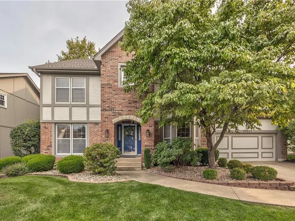 10521 W 130th Ter, Overland Park, KS 66213