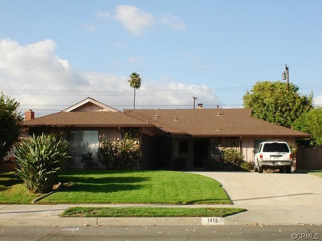 1st image of 1418 W Rosewood Ct