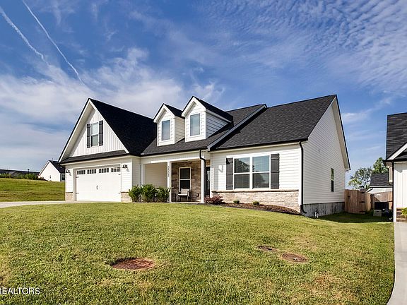 2nd image of 3303 Katlyn Grace Ln