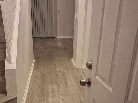 3rd image of 311 Phyllis Dr APT 2