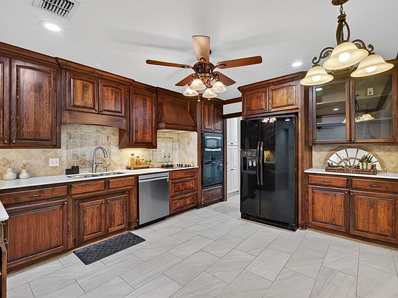 2nd image of 2428 Tilman Cir