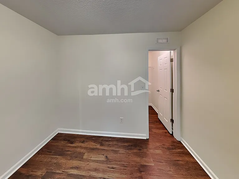 15634 Lakepoint Forest Dr — Photo 14