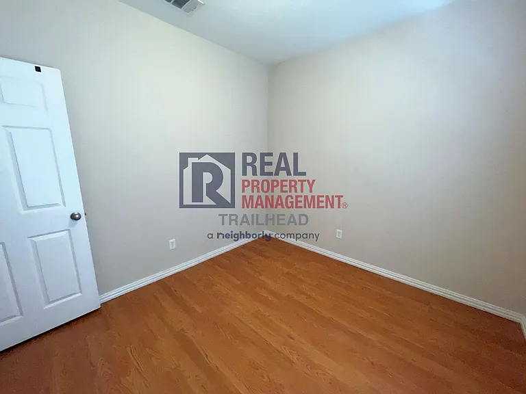 7901 Marydean Ave — Photo 12