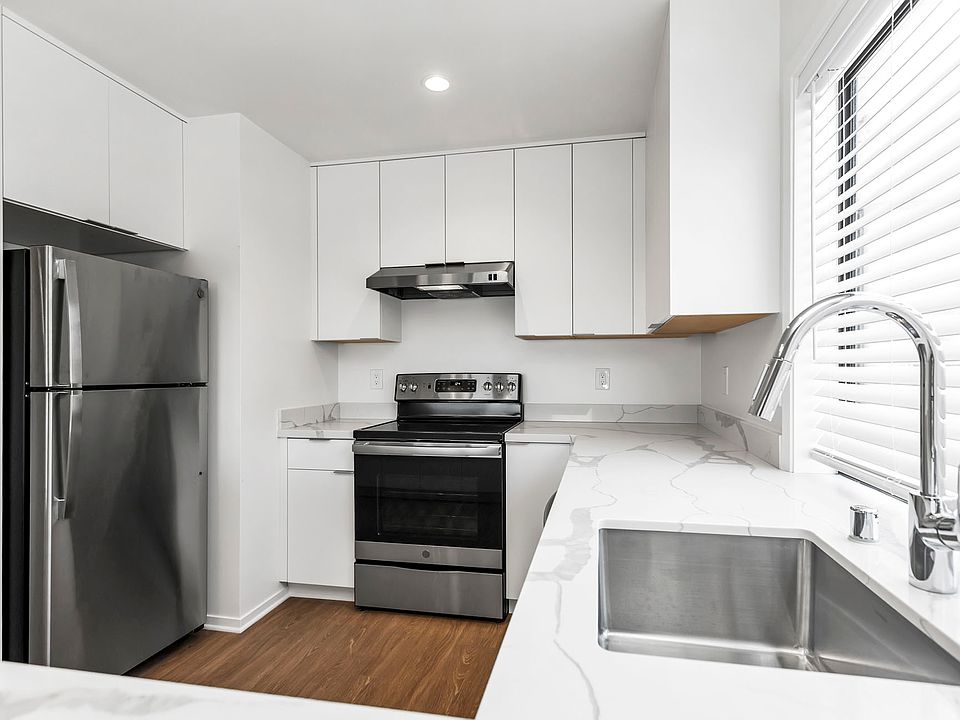 1st image of 4030 19th St #14