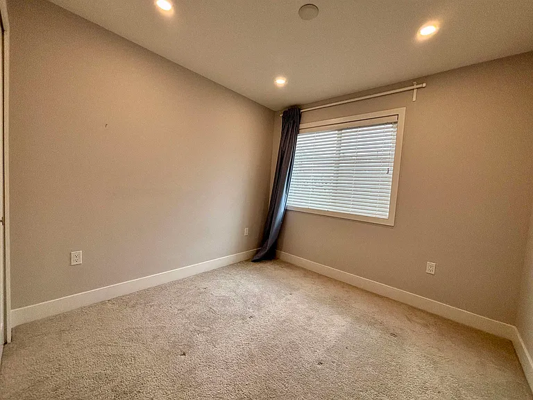 20155 84th Ave #9 — Photo 15