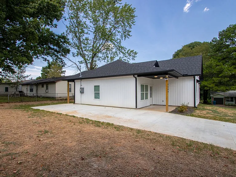 4800 Greenfield Dr — Photo 21