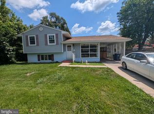 4 Lakecrest Cir, Greenbelt, MD 20770