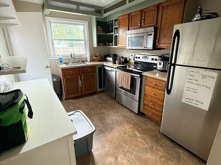 348 S Brook Ave — Photo 10