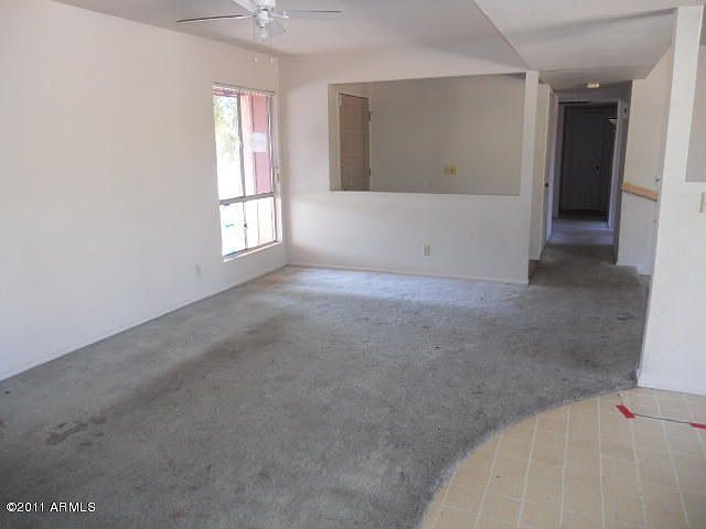 2nd image of 1036 E Glade Ave
