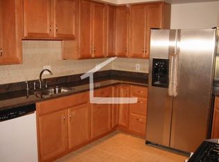 160 L St #2, Boston, MA 02127