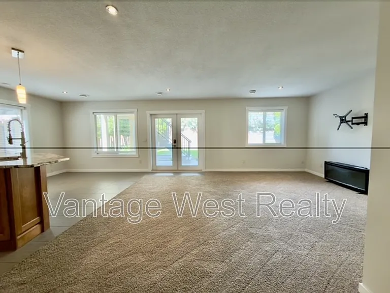 2866 Auburn Rd #1 — Photo 6