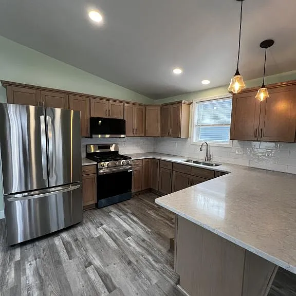 6520 Ridge Rd — Photo 2