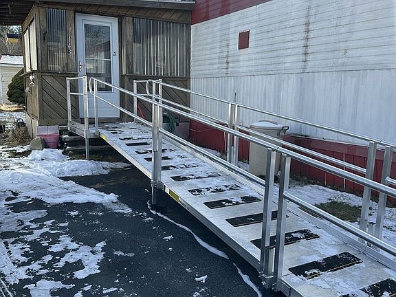 4th image of 143 Morocco Ave