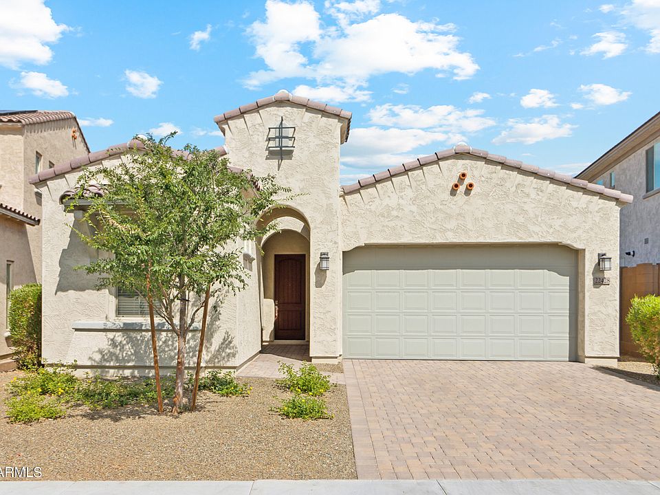 1st image of 22428 N 34th Place