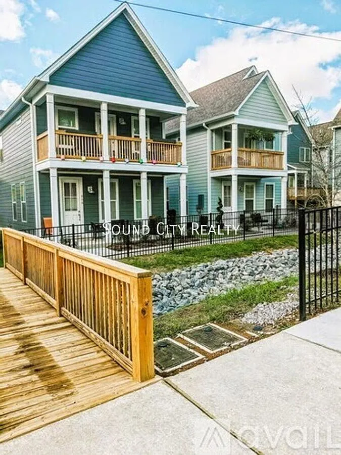 Madison 3BR 2.5 Bath home for rent, close to Briley and I-65, two story pet friendly. — Photo 1