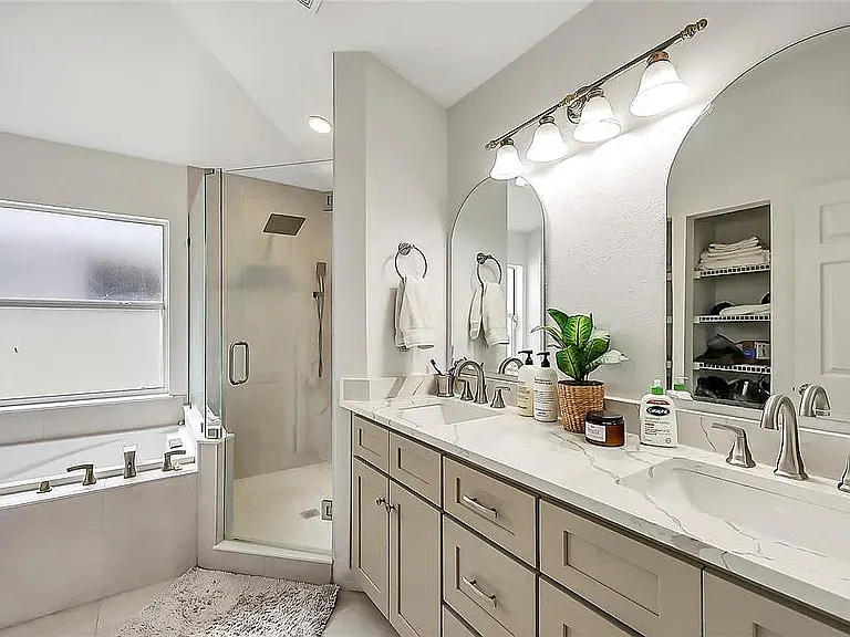 562 Pleasant Grove Dr — Photo 4