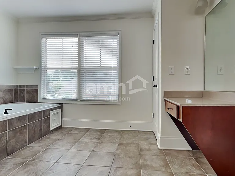 308 Meeting St — Photo 12