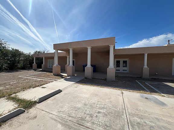 #GuardianRealty 295 N Phyllis St RV Parking Rental front 3_10082024