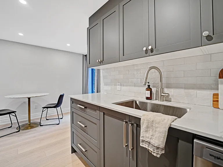 286 Arlington Ave — Photo 6