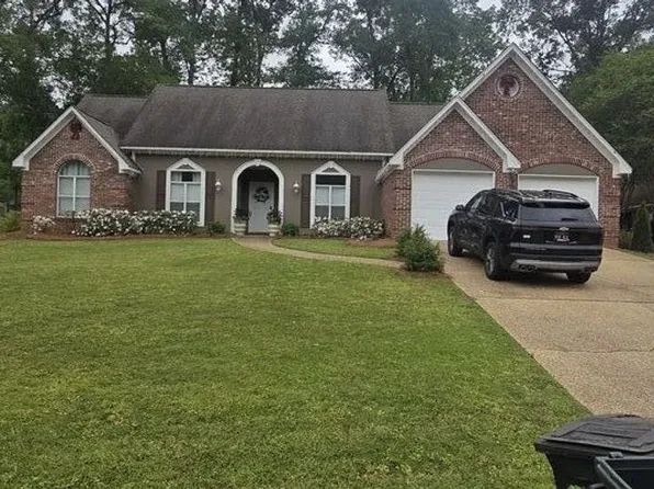 321 Autumn Crest Dr, Ridgeland, MS 39157