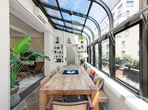 425 East 51st Street image 1 of 12