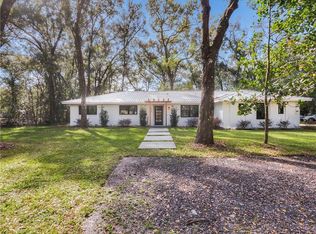 690 Mercers Fernery Rd, Deland, FL 32720