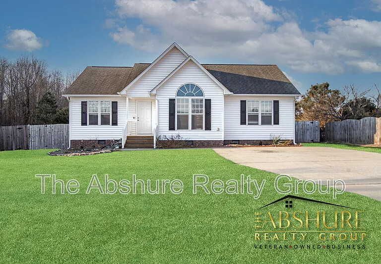 7604 Lilly Pond Ln — Photo 1